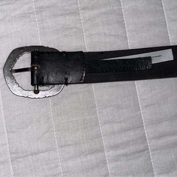 free people M/L Black Silver Tone Buckle Genuine Buff Leather Belt - Picture 5 of 10